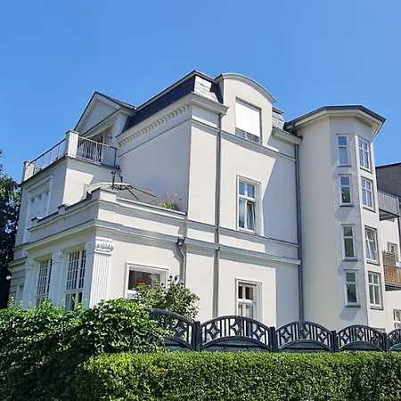 Ferienwohnung In Villa Stralsund Buitenkant foto